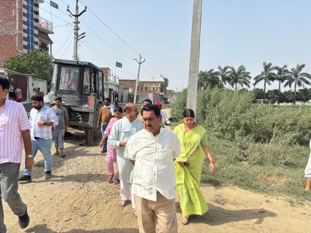 किच्छा विधायक तिलक राज बेहड़ ने किया सफाई अभियान का निरीक्षण